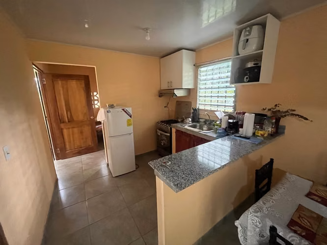 Se alquila casa amoblada en cochea. 450.00