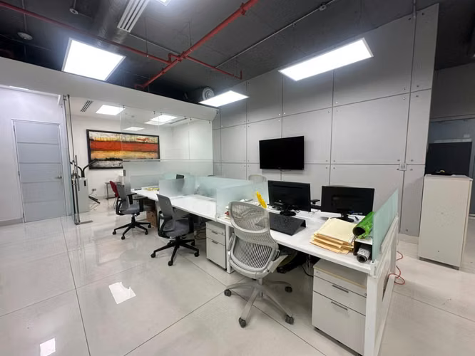 Venta de Oficina en Santa Maria Office Plex 71