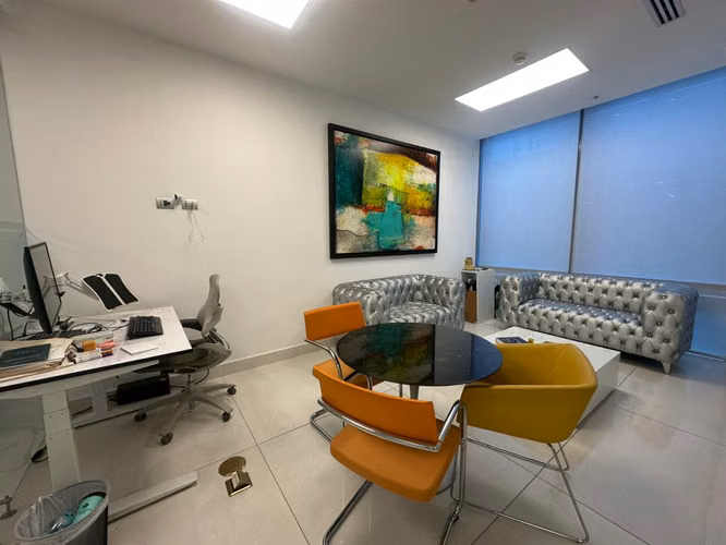 Venta de Oficina en Santa Maria Office Plex 71
