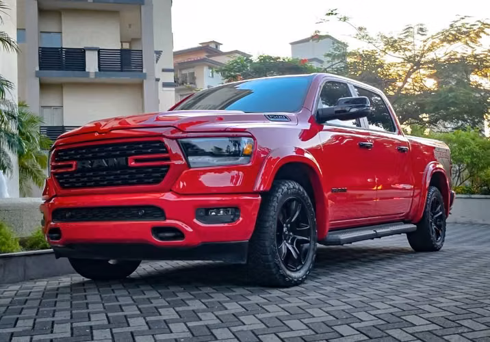 PICK UP DODGE RAM1500 REBEL BIGHORN 2023.