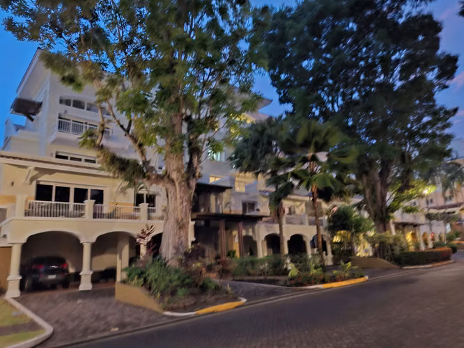 VENDO El Tucán Apartamento exclusivo Cancha de Golf.