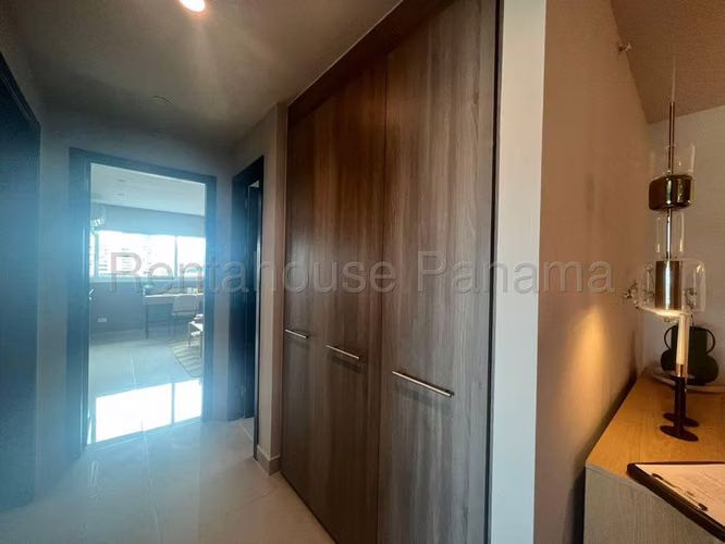 Alquiler de apartamento en Bella Vista 26MVCH8481