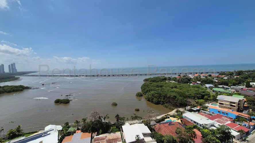 Se Vende Apartamento en Coco del Mar MDV26-8891