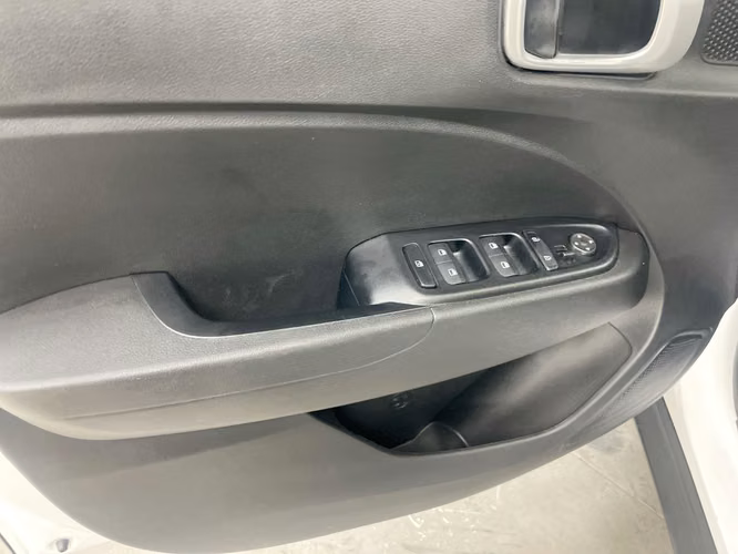 HYUNDAI VENUE - 2026 - VEN - Automarket - Imagen 4