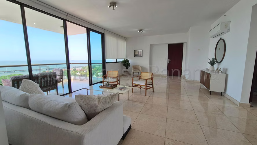 Venta de Apartamento en Coco del Mar Ph DalMare 224 Mts PD