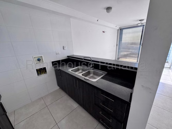 Vendo Apartamento en el bosque condado SKY POINT OF 26-8876