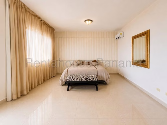 Apartamento Parcialmente Amoblado en Venta en Zeus Costa del Este  CIG268811