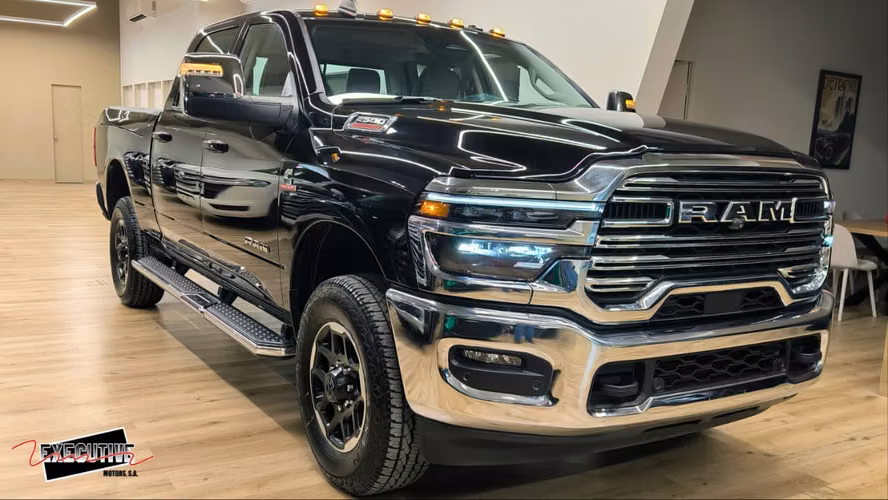 RAM 2500 CREW CAB LARAMIE 4X4 2025