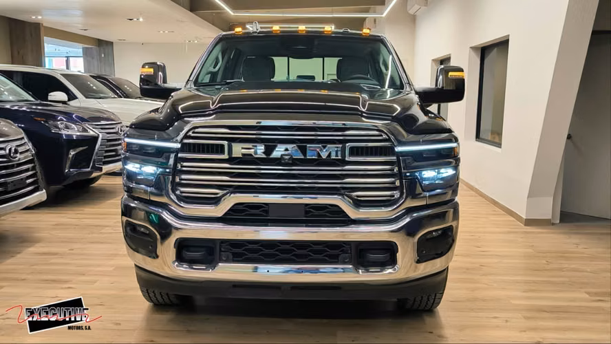 RAM 2500 CREW CAB LARAMIE 4X4 2025