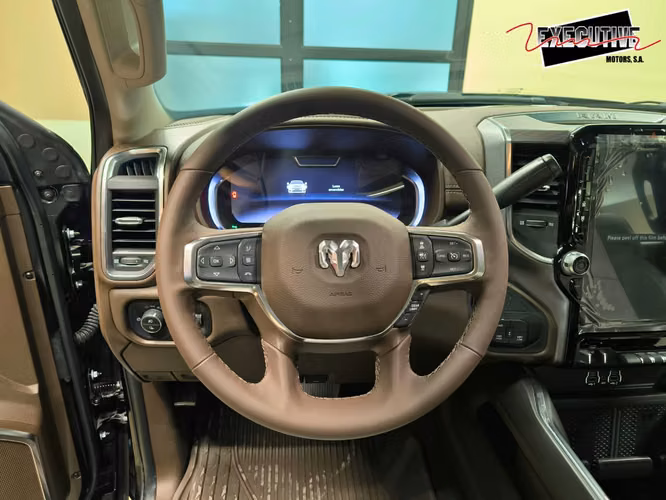 RAM 2500 CREW CAB LARAMIE 4X4 2025