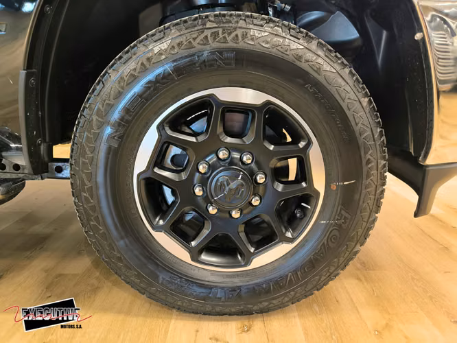 RAM 2500 CREW CAB LARAMIE 4X4 2025