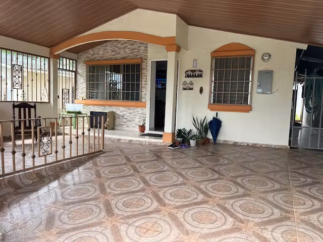 Venta de Casa Unifamiliar de 3 Recámaras en Puerto Caimito