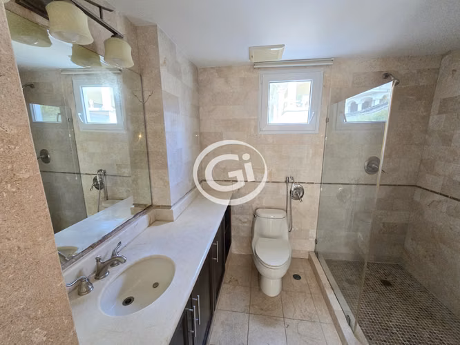 Venta Apartamento 3 Terrazas Tucan Country Club. Remate