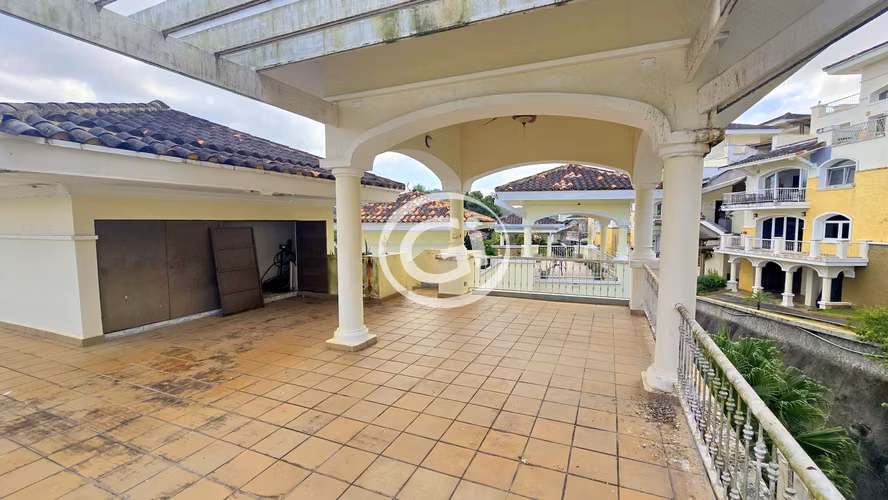 Venta Apartamento 3 Terrazas Tucan Country Club. Remate