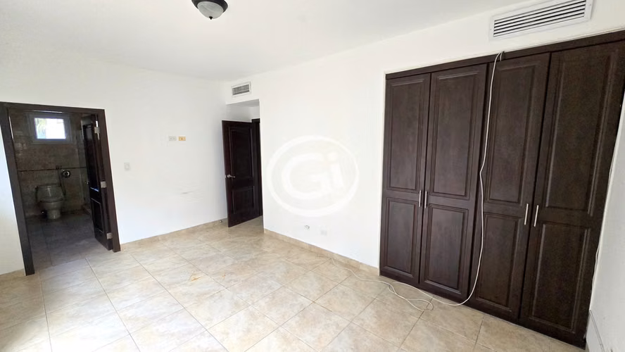 Venta Apartamento 3 Terrazas Tucan Country Club. Remate