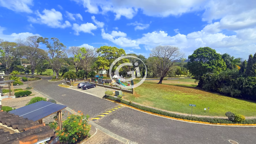 Venta Apartamento 3 Terrazas Tucan Country Club. Remate