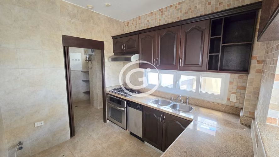 Venta Apartamento 3 Terrazas Tucan Country Club. Remate