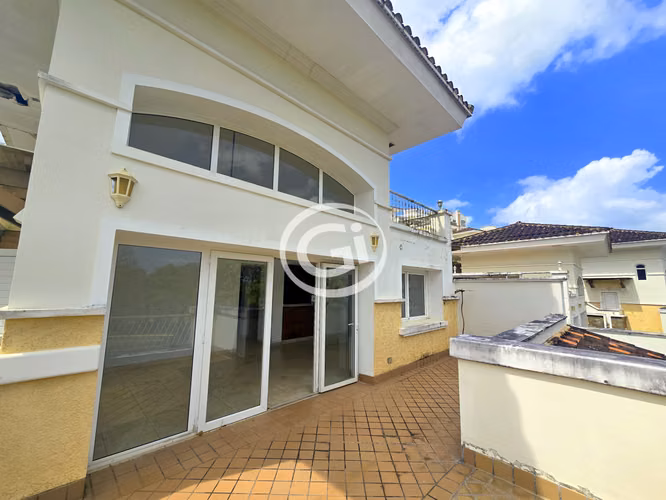 Venta Apartamento 3 Terrazas Tucan Country Club. Remate