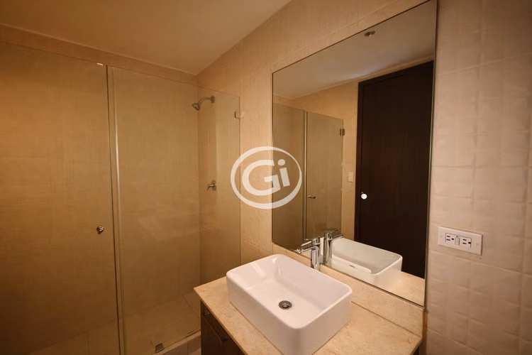 Venta apartamento Remate Bancario Pacific Park 3 habitaciones 2 puestos de estacionamiento