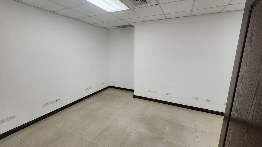 Oficina Lista Para Usar - Ocean Business Plaza Torre Banesco - Marbella