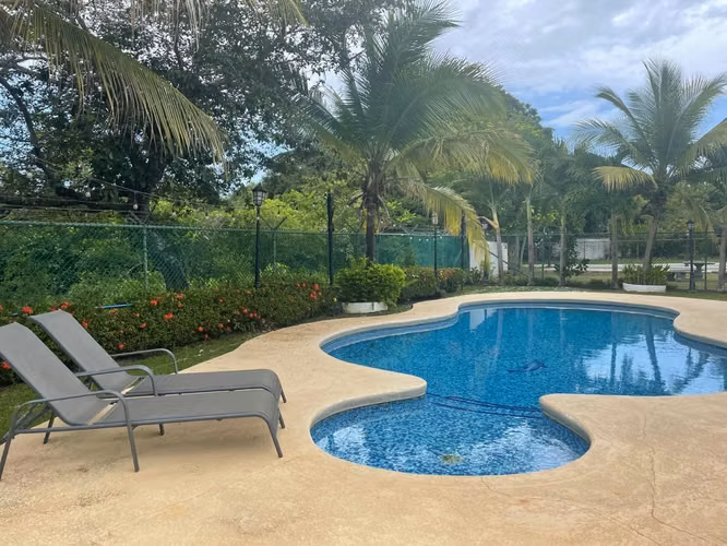 LINDA CASA VACACIONAL CERCA DEL MAR – MESA DE BILLAR