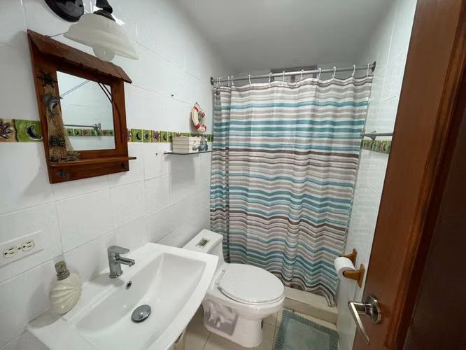LINDA CASA VACACIONAL CERCA DEL MAR – MESA DE BILLAR