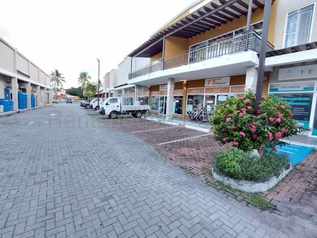 SE VENDE NEGOCIO COMERCIAL EN CORONADO INTERAMERICANA 26CDY5975
