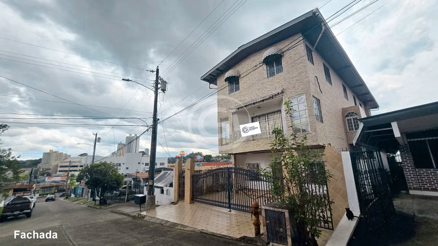 Venta Casa Betania 6 habitaciones con Baños. Oportunidad 1,018 $/m2
