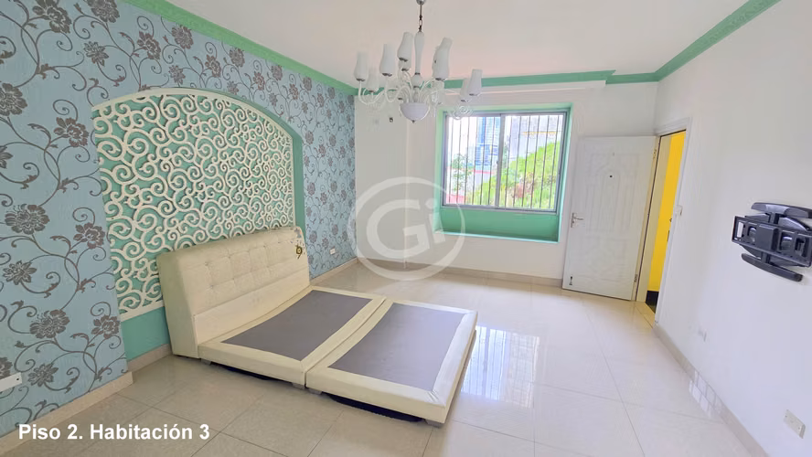 Venta Casa Betania 6 habitaciones con Baños. Oportunidad 1,018 $/m2