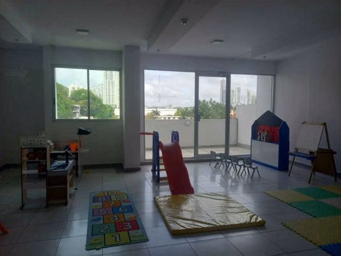 Venta de cómodo apartamento con alto potencial en Trinity – El Carmen