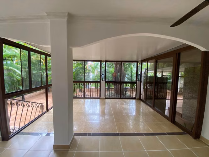 Casa en Venta con Apartamento Independiente| Coco del Mar