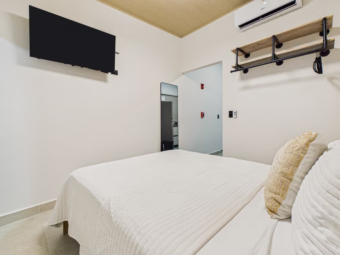 Renta Corta Desde $45/Noche | Habitaciones Amuebladas - Imagen 13