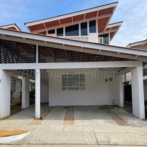 Casa en venta en Coronado 26LRL6775