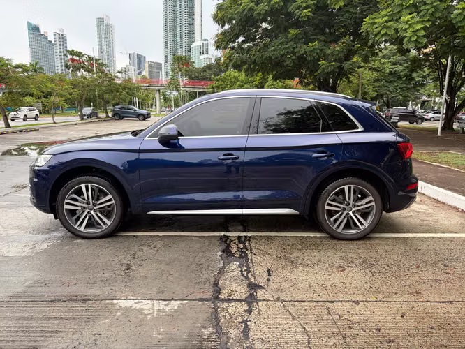 Audi Q5 Del 2019 EXCELENTE CONDICIONES - Imagen 4