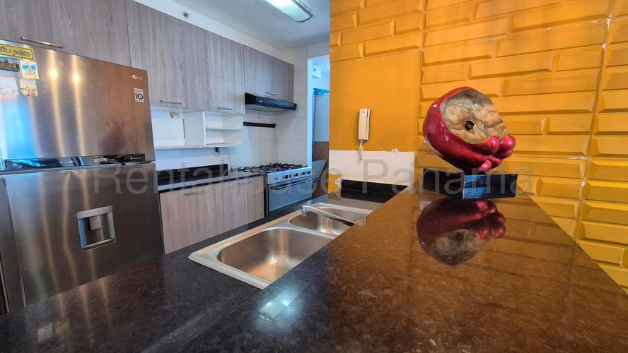 Venta Apartamento Coral Towers Carrasquilla 26YCG8898
