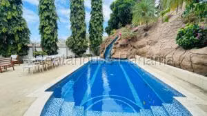Venta de Casa con 768m2 en Altos de Panama PH Fuente Del Fresno 26-6164SR
