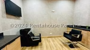 Alquiler de Apartamento con 125m2 en El Cangrejo PH Luxor 26-8896SR