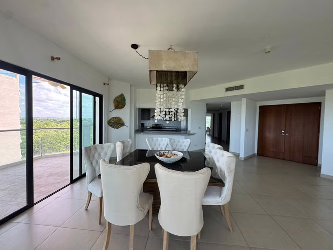 Venta de Apartamento en Vista Mar con Vistas al Golf y Marina - Imagen 7