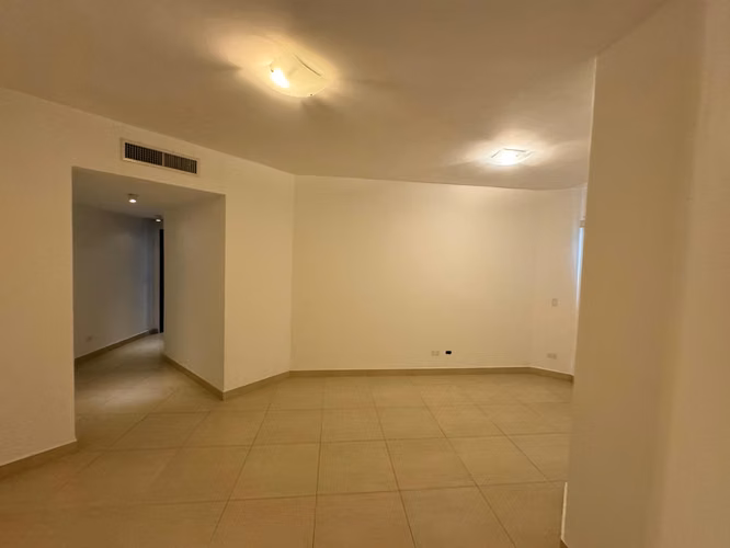 Venta de Apartamento en Vista Mar con Vistas al Golf y Marina - Imagen 15