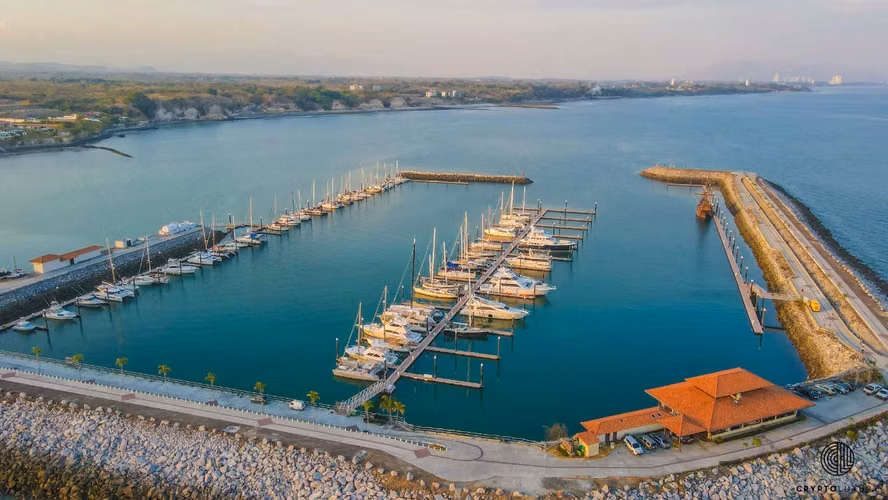 Venta de Apartamento en Vista Mar con Vistas al Golf y Marina - Imagen 4