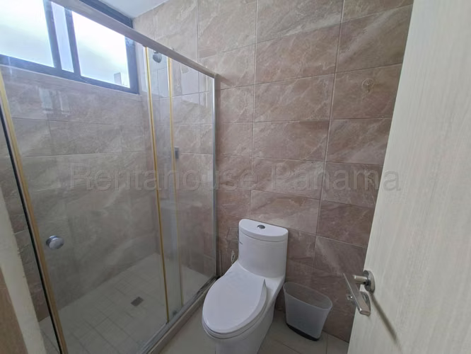 Se Alquila Apartamento en Avenida Balboa LA26-8893