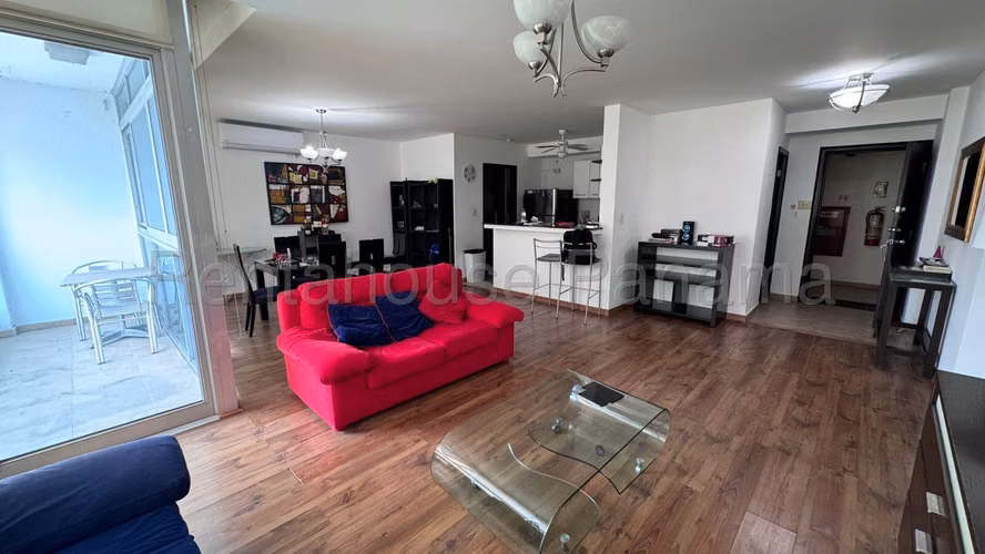 Se Vende Apartamento en Avenida Balboa MDV26-8280
