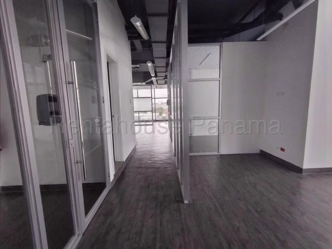 VENTA DE OFICINA EN SANTA MARIA ESM