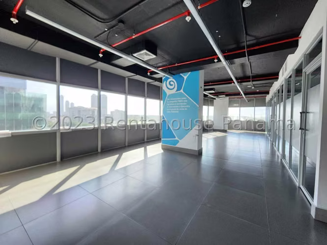 VENTA DE OFICINA EN SANTA MARIA ESM