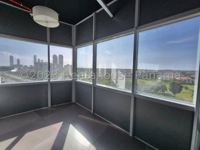 VENTA DE OFICINA EN SANTA MARIA ESM