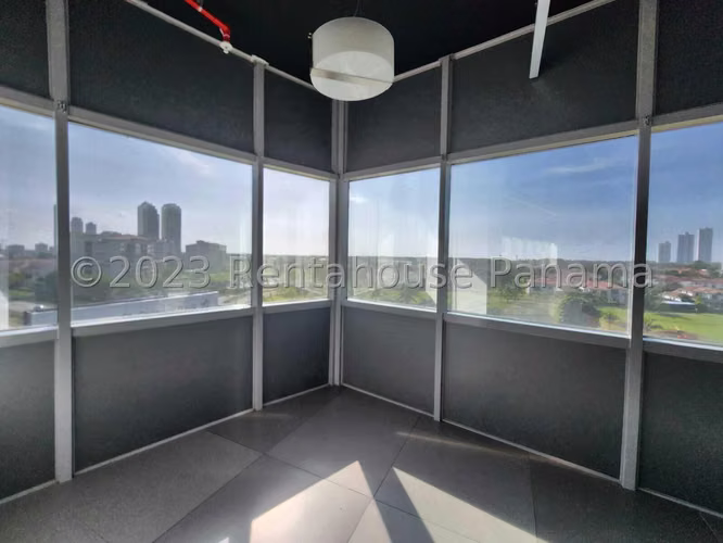 VENTA DE OFICINA EN SANTA MARIA ESM