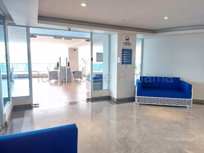 Alquiler de Apartamento en Bellavista Ph Grandbay Tower KC