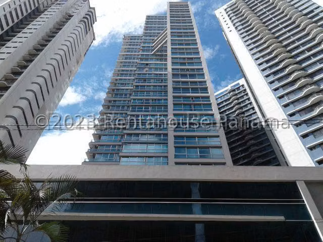 Alquiler de Apartamento en Bellavista Ph Grandbay Tower KC