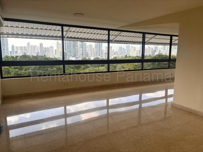 Alquiler de Apartamento en Altos del Golf Ph Cerro Bonito KC