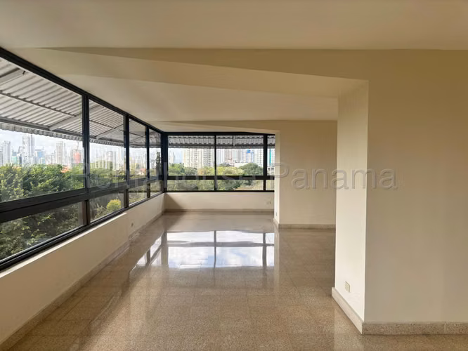 Alquiler de Apartamento en Altos del Golf Ph Cerro Bonito KC